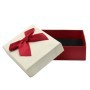 Geschenkbox- beige mit roter Schleife